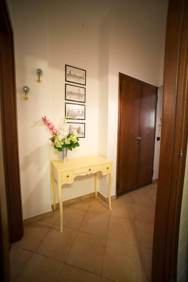 Veronaeasyapartments Luaran gambar